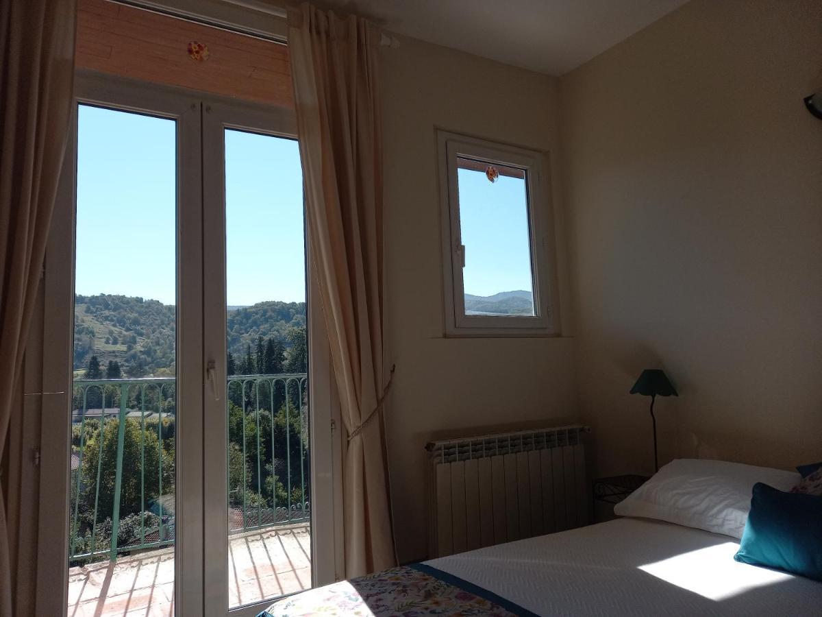 ラ・バスティッド・ド・セルー Velo Ariege Pyrenees Bed & Breakfast エクステリア 写真